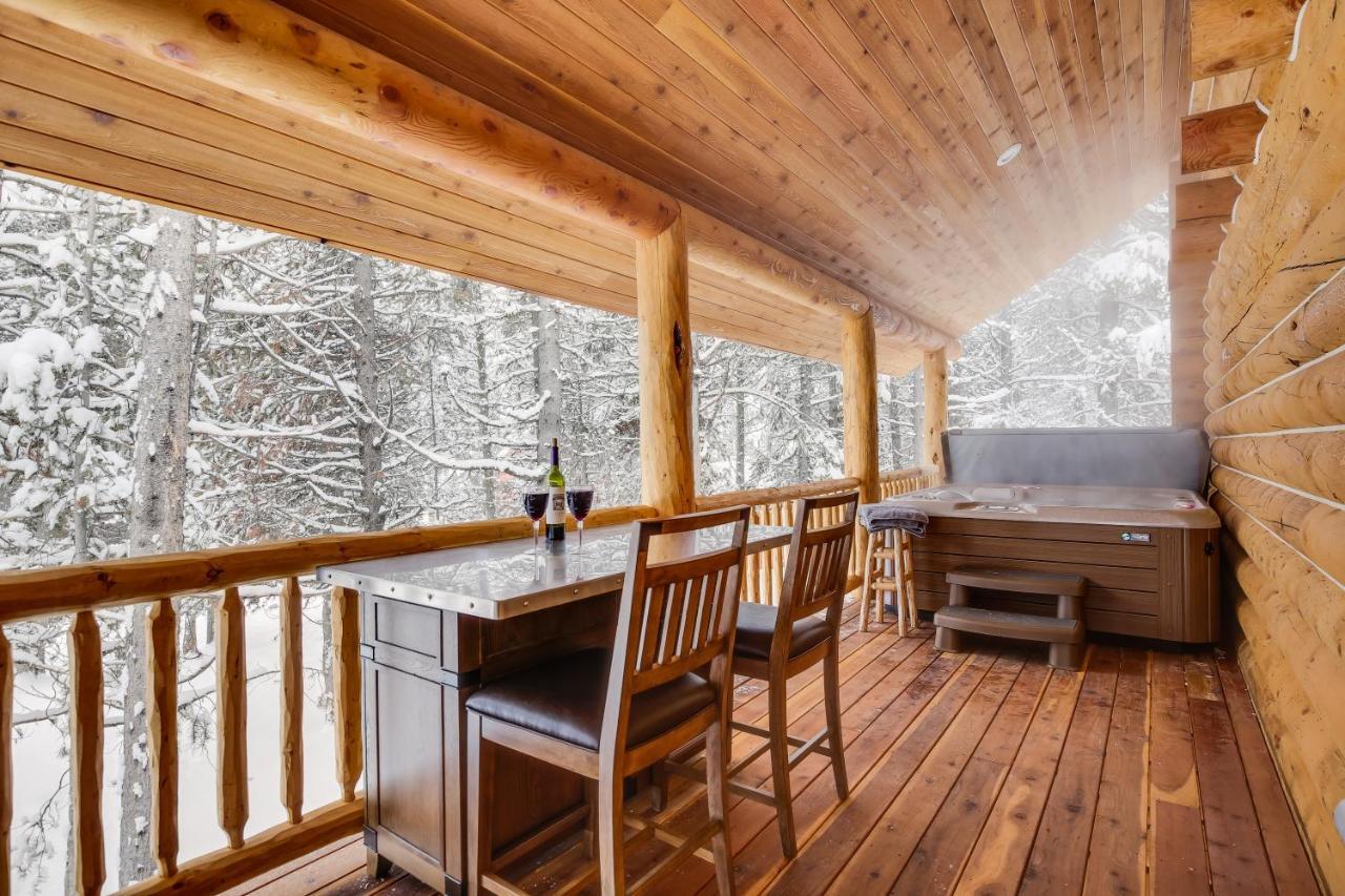 Lumberjack Lodge By Kabino Hot Tub Fire Pit Satellite Wifi Grill Large Porch Island Park Luaran gambar
